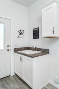 LandMark_Grand_212LM2105R_Utility_63611