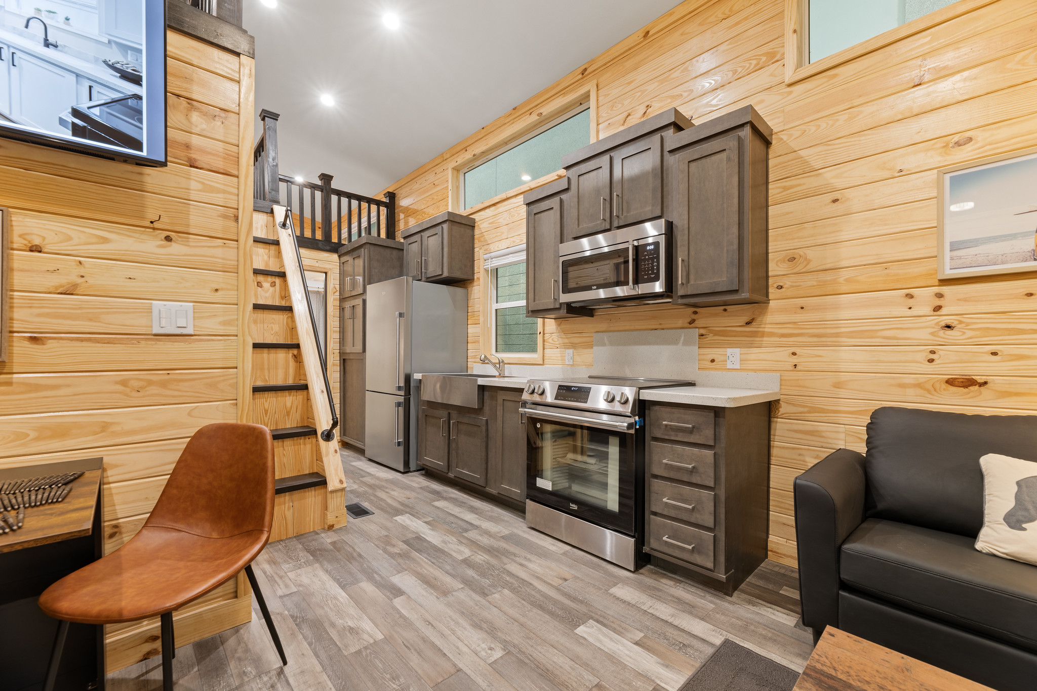 Chariot Eagle Tiny Home actual photo 9