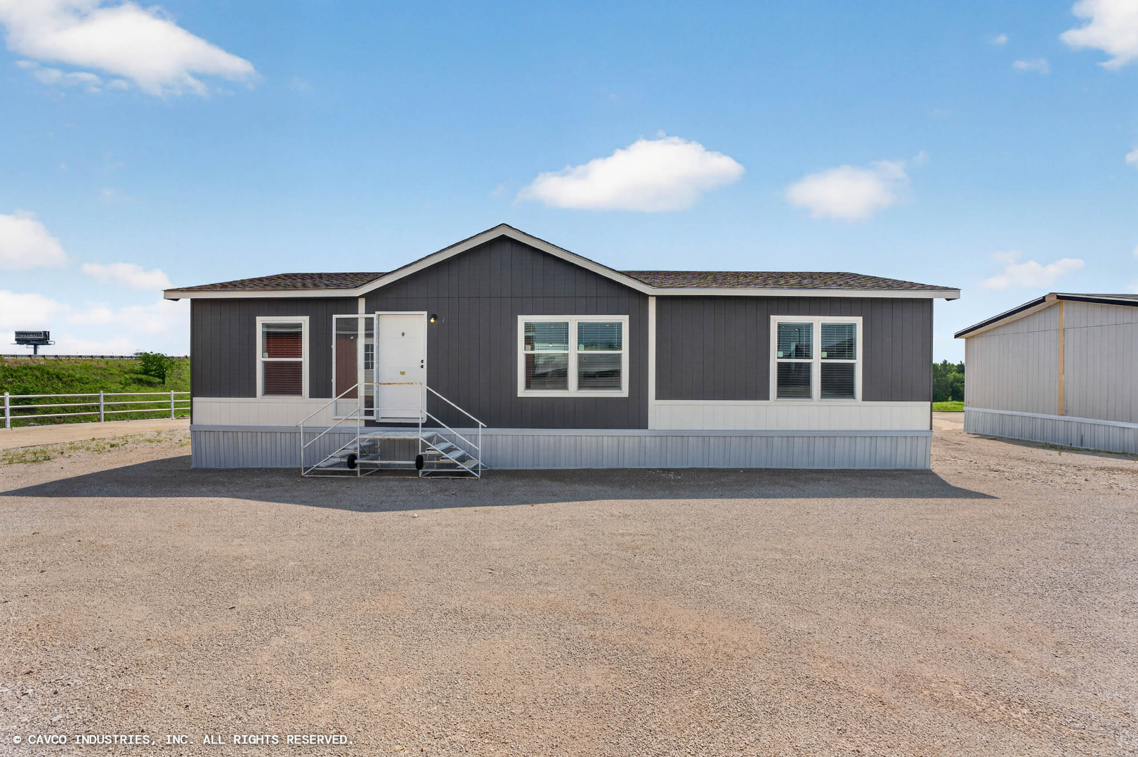 Emerald 28483A Exterior