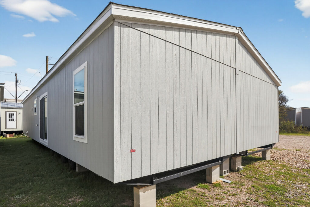 Opal Ridge 28564A Exterior