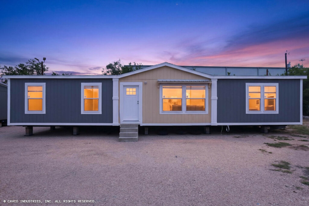 Palm Harbor Elite 32563F Exterior