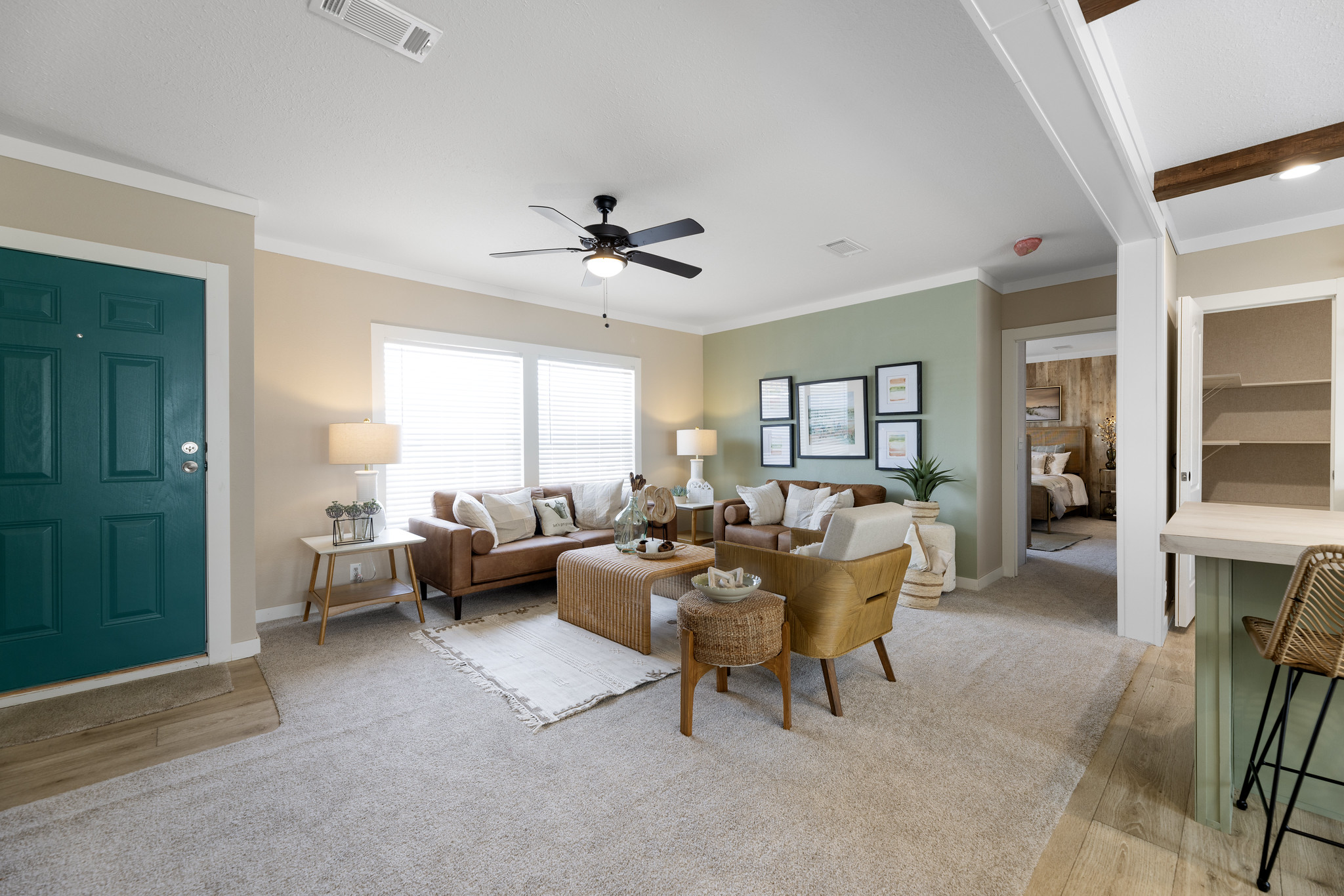 Palm Harbor Sheridan 28523S actual photo 6