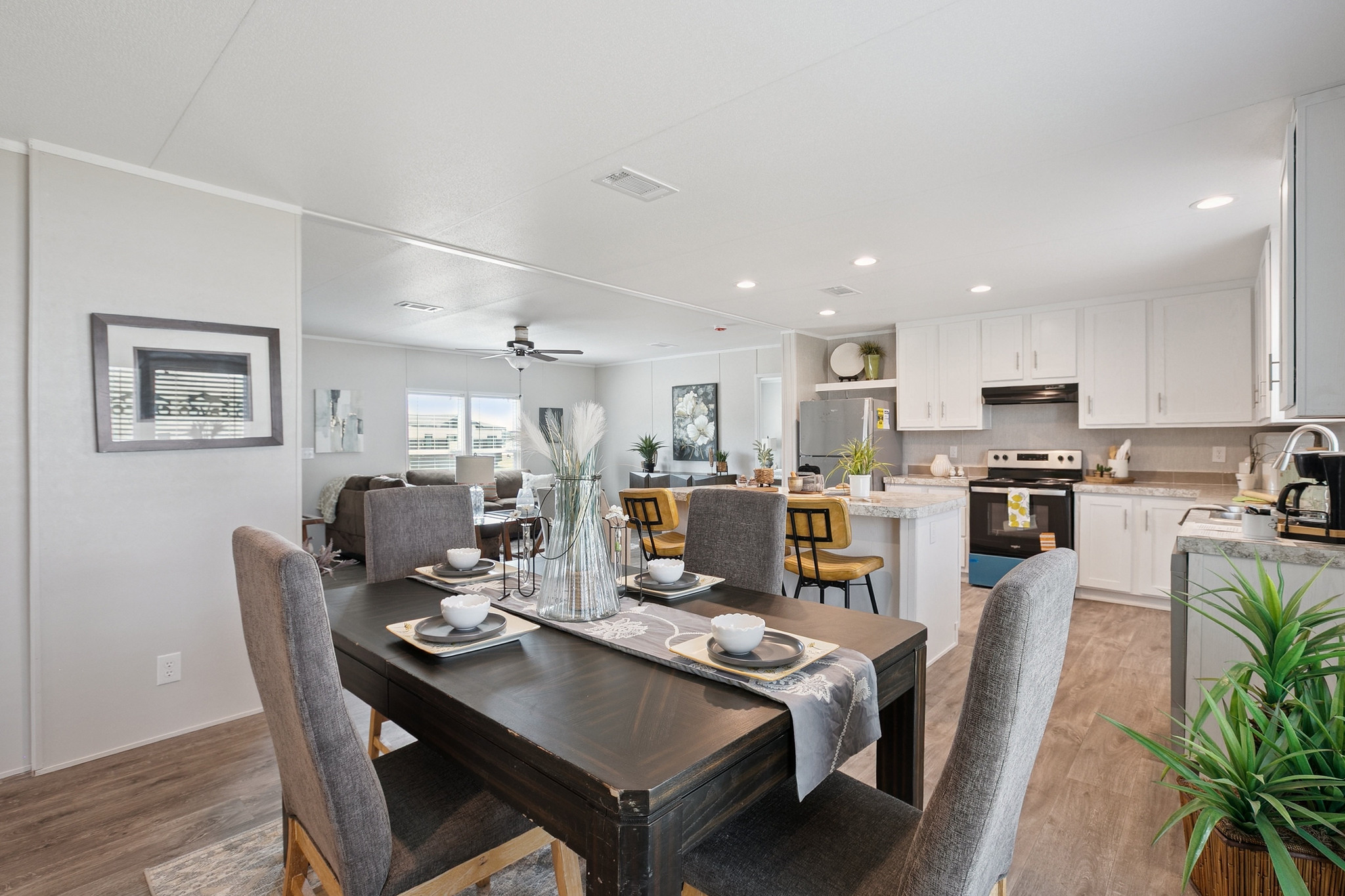 ValuHomes Limited 28563P actual photo 8