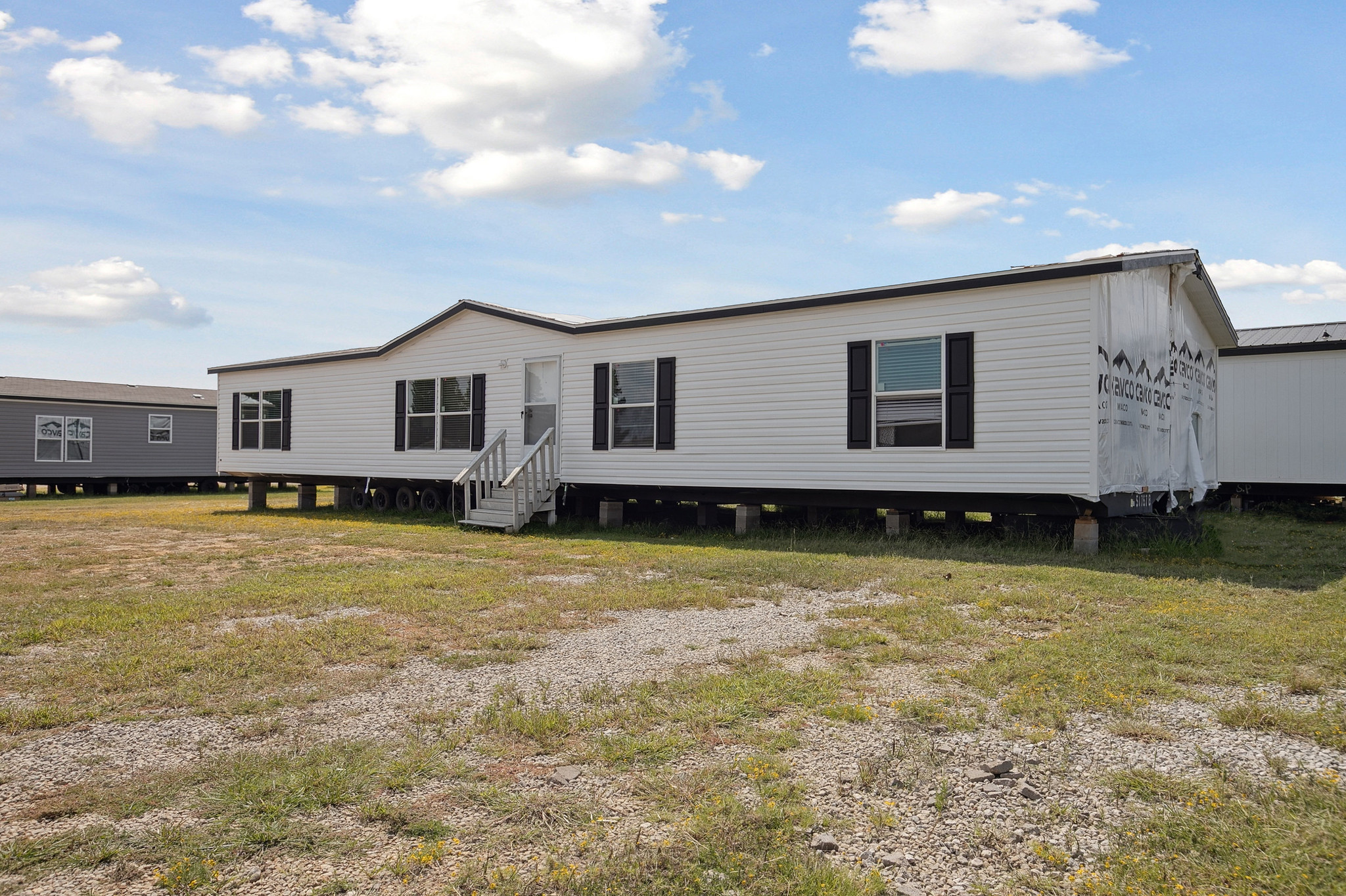 ValuHomes Limited 28724P actual photo 4